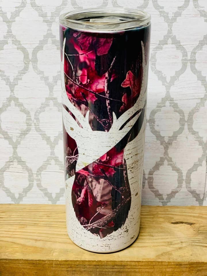 Gobelet fin en acier inoxydable Pink Deer Hunting de 20 onces pour la vente par Indigo Sky Mercantile