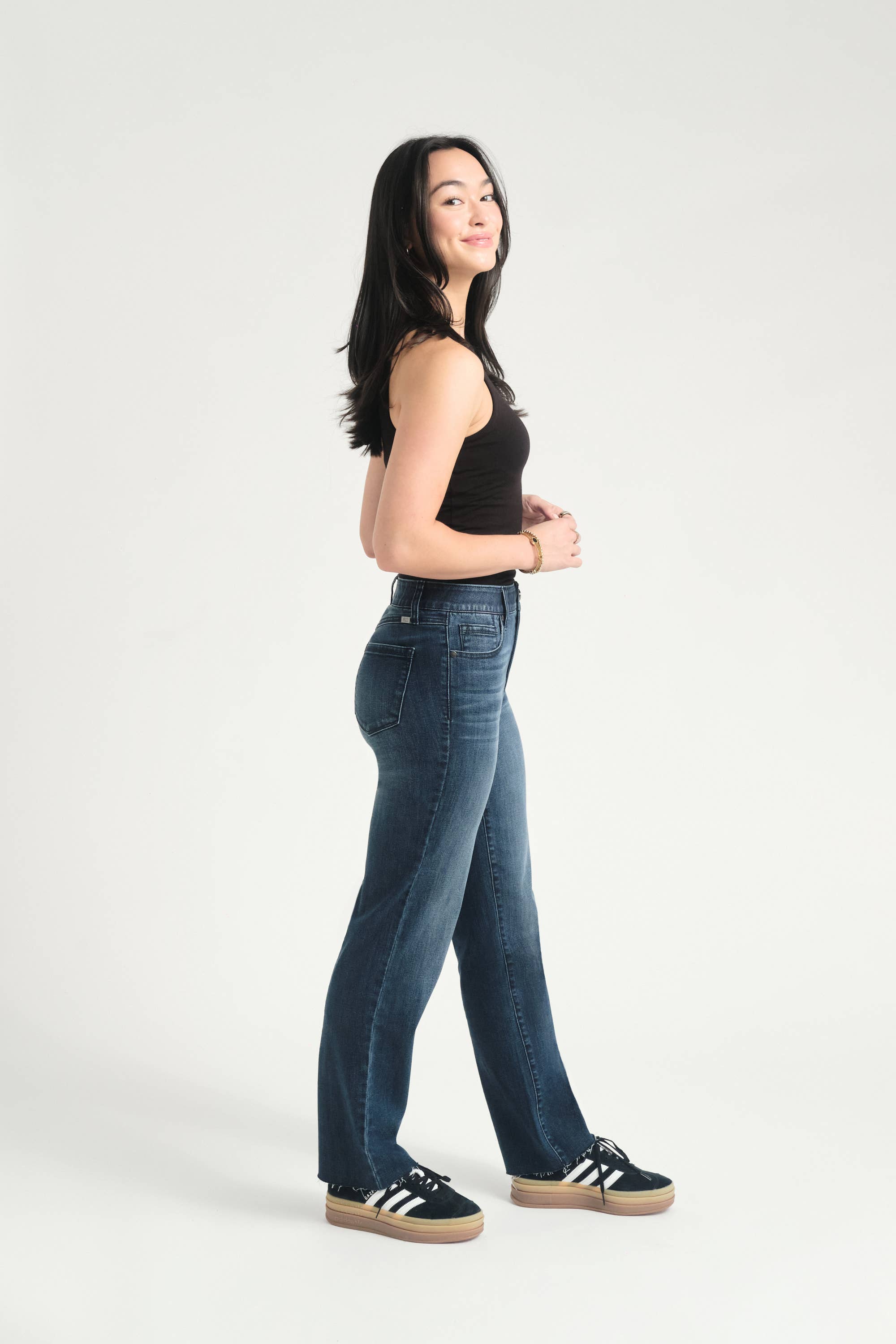 1822 Denim - Wholesale Jeans - Women's - 30" Shapewear Straight Leg Jean w/ Raw Hem in Grayden2