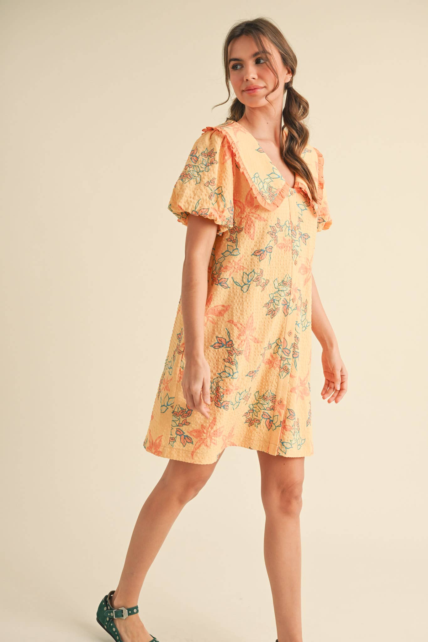 &MERCI - Wholesale Dress - Women's - DOLL COLLAR BUTTON DOWN FLORAL MINI DRESS MDR387911