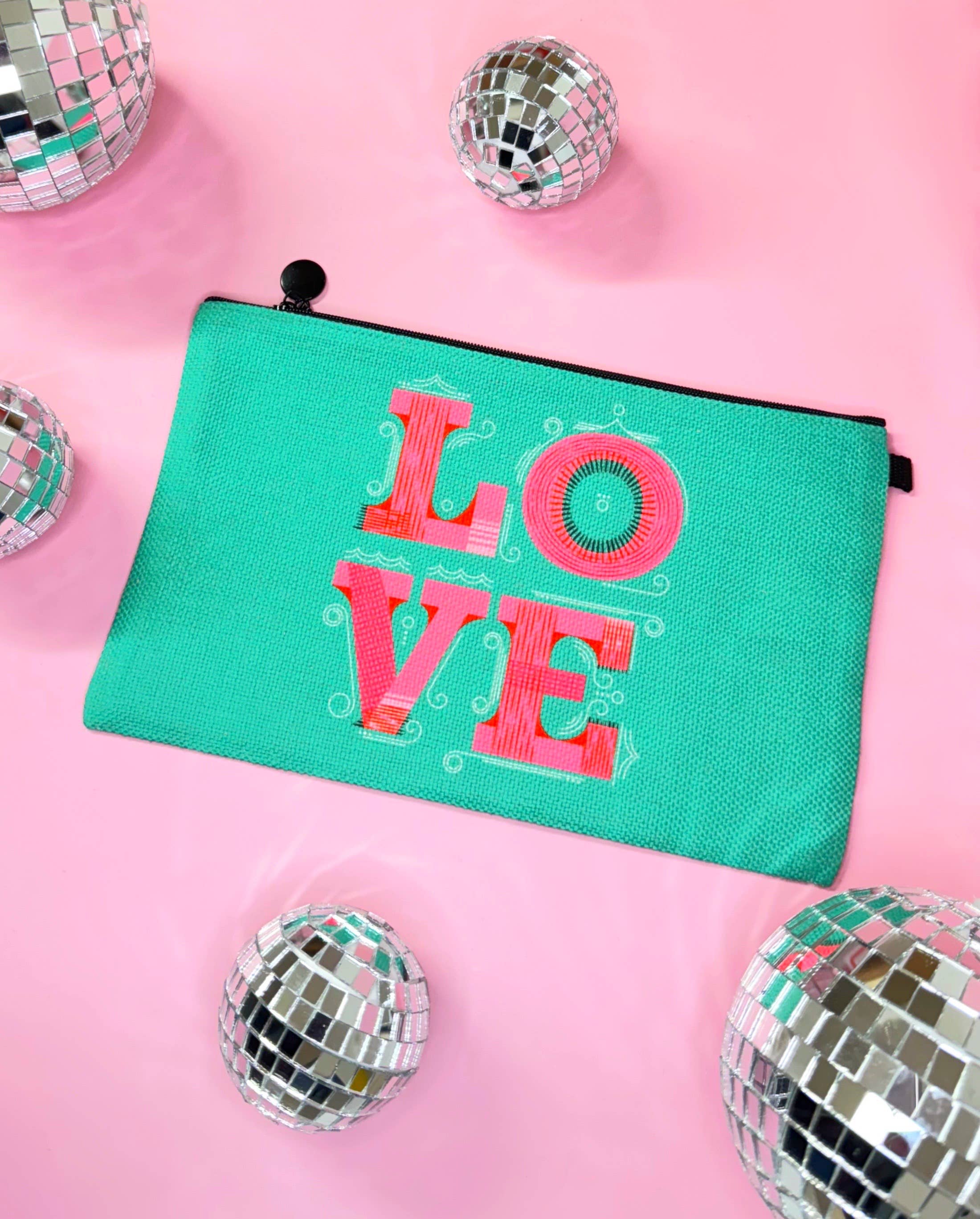 ART WOW - Wholesale Makeup/Cosmetic Bag - Cosmetic Bag 'LOVE Typography'1