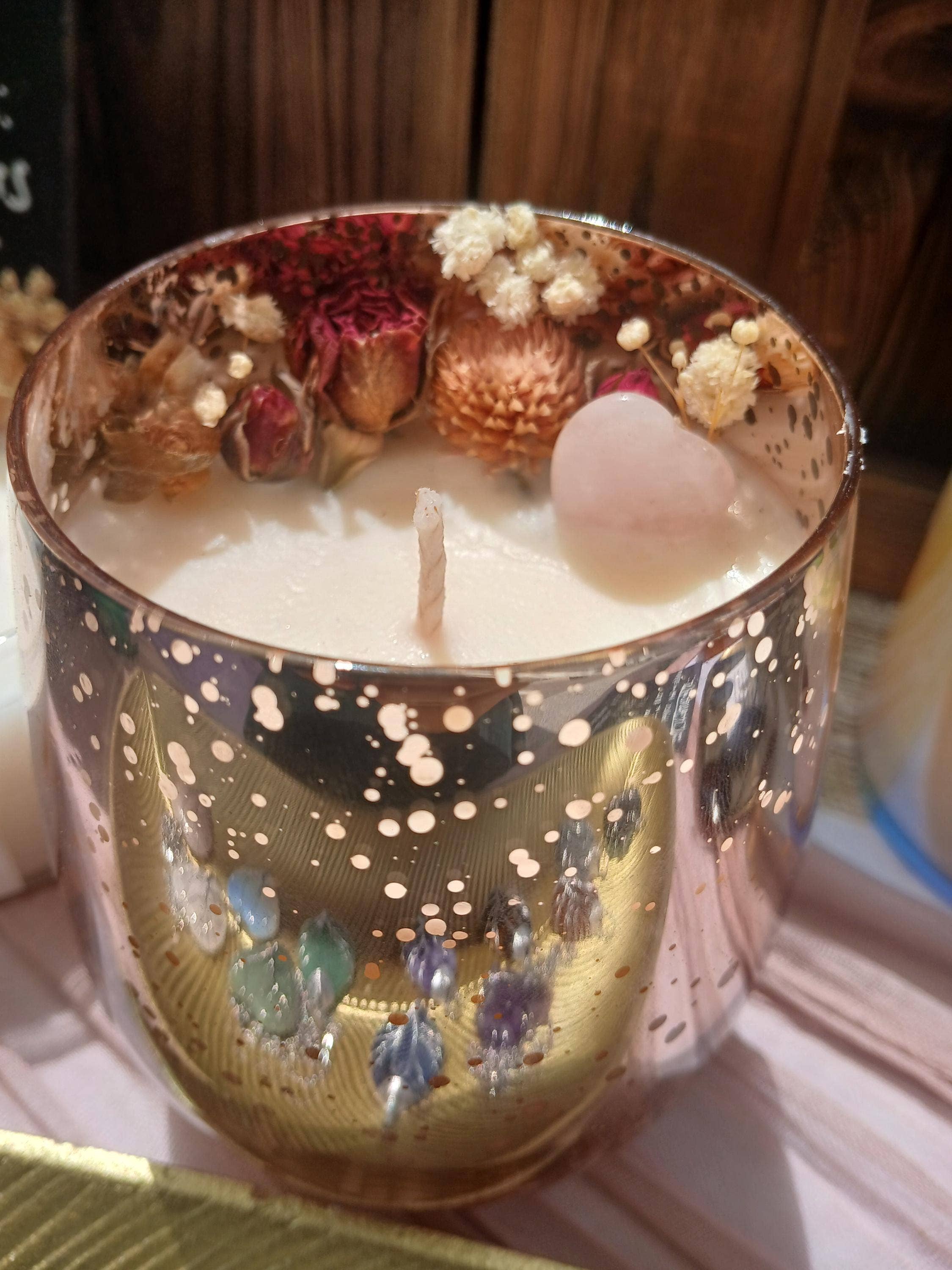 moon and mantras - Vente Bougie en bocal - Bougies d'intention à l'énergie féminine divine avec quartz rose2