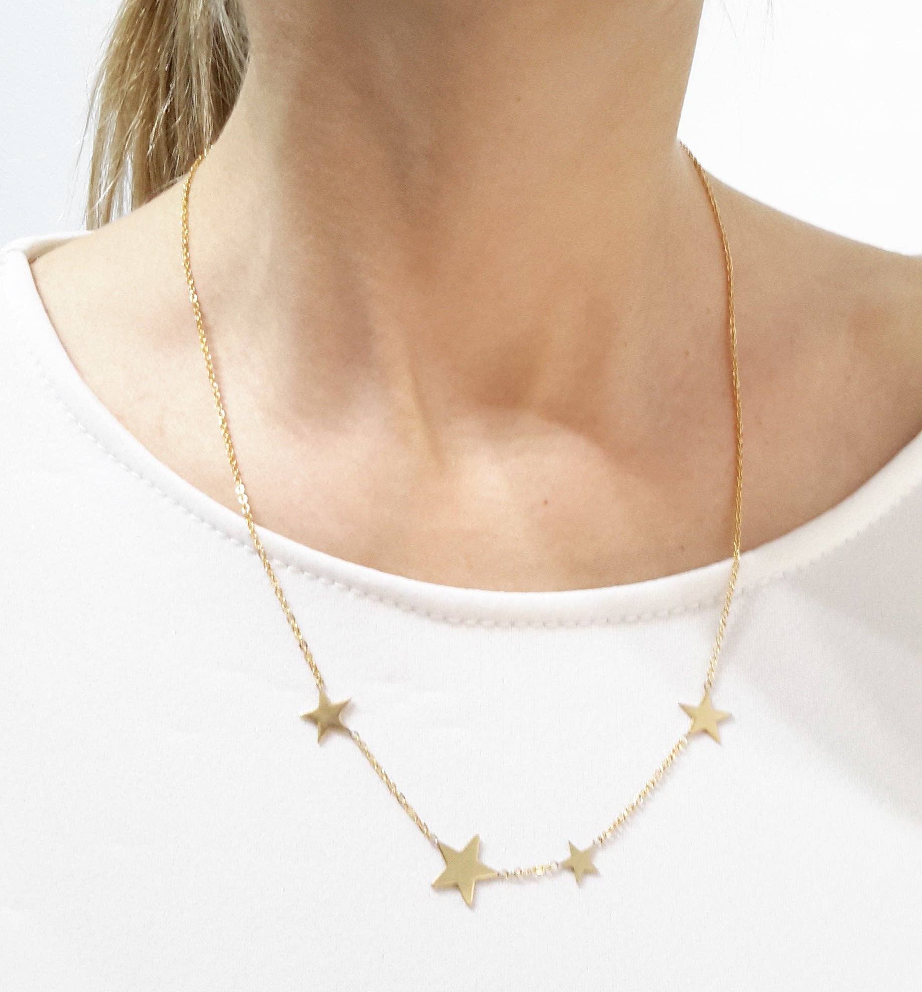 BRANDELIA - Wholesale Pendant/Charm Necklace - Gold Choker · Stars2