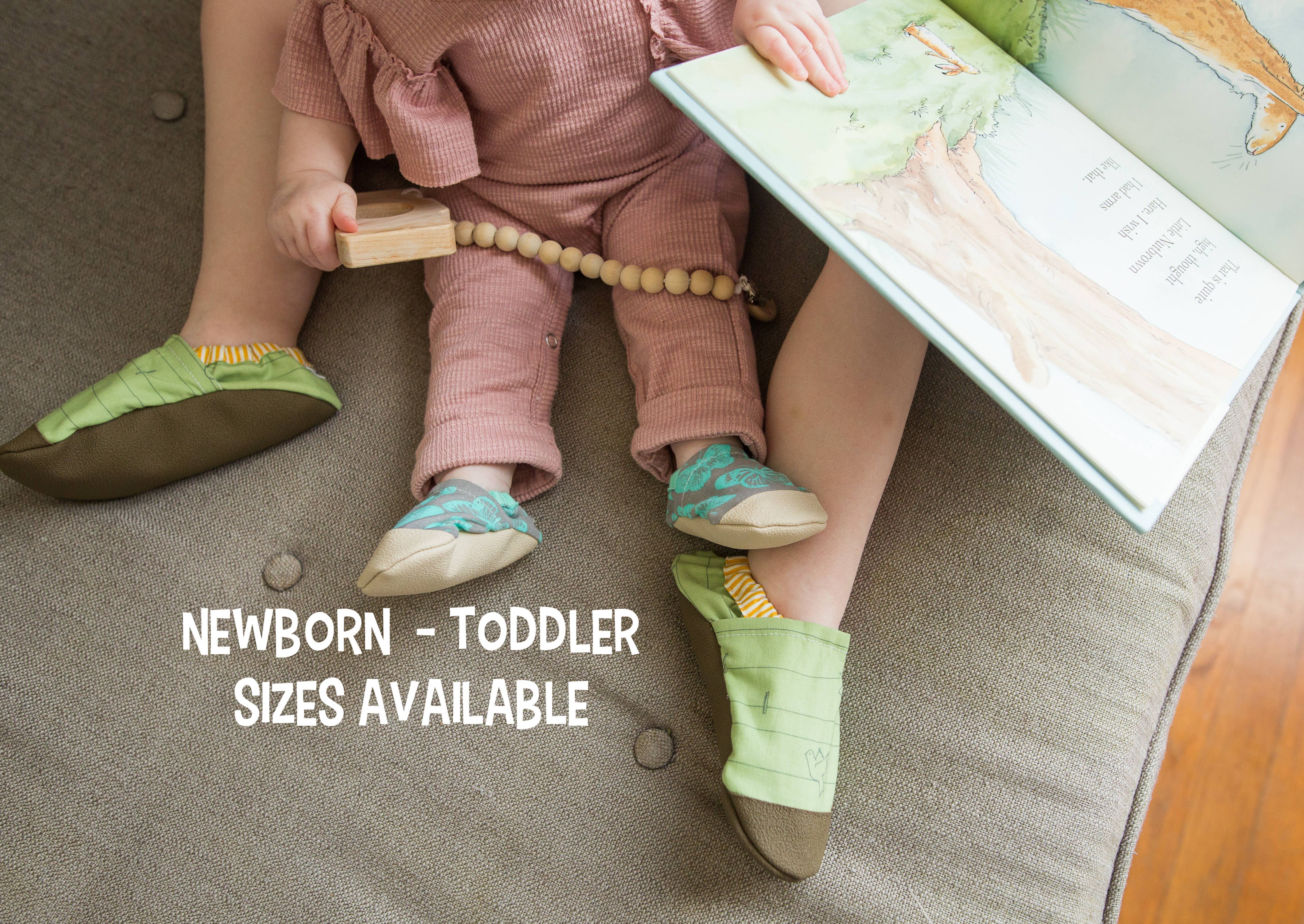 REMOVED BRAND - Wholesale Booties - Baby - Watercolor Hearts Baby Shoes5