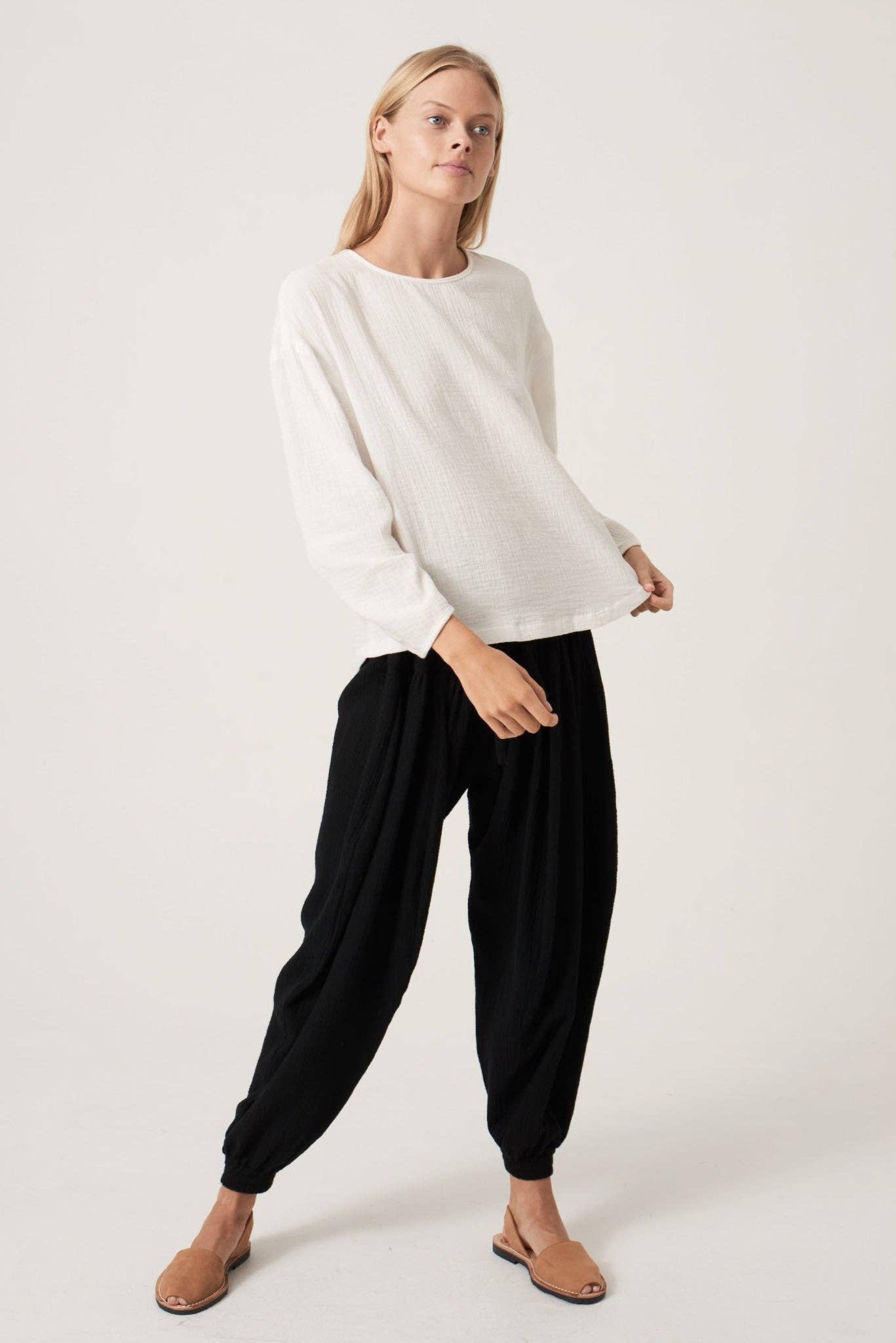 Honour Apparel - Wholesale Knit top – Women's - The La La Top11