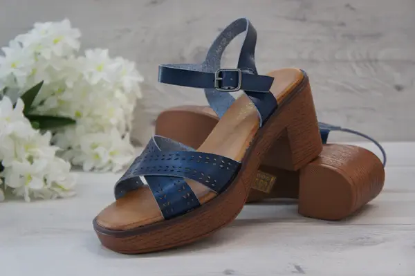 Top Staka – wholesale Sandals – Women's – Women's Platform Wood Effect Heels Cushioning Sandals2