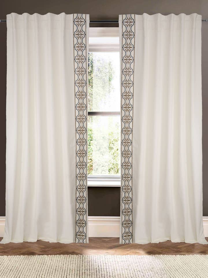 Drapé en mélange de lin et coton Camarillo Ivoire 108" pour la vente par Creative Threads, Inc.