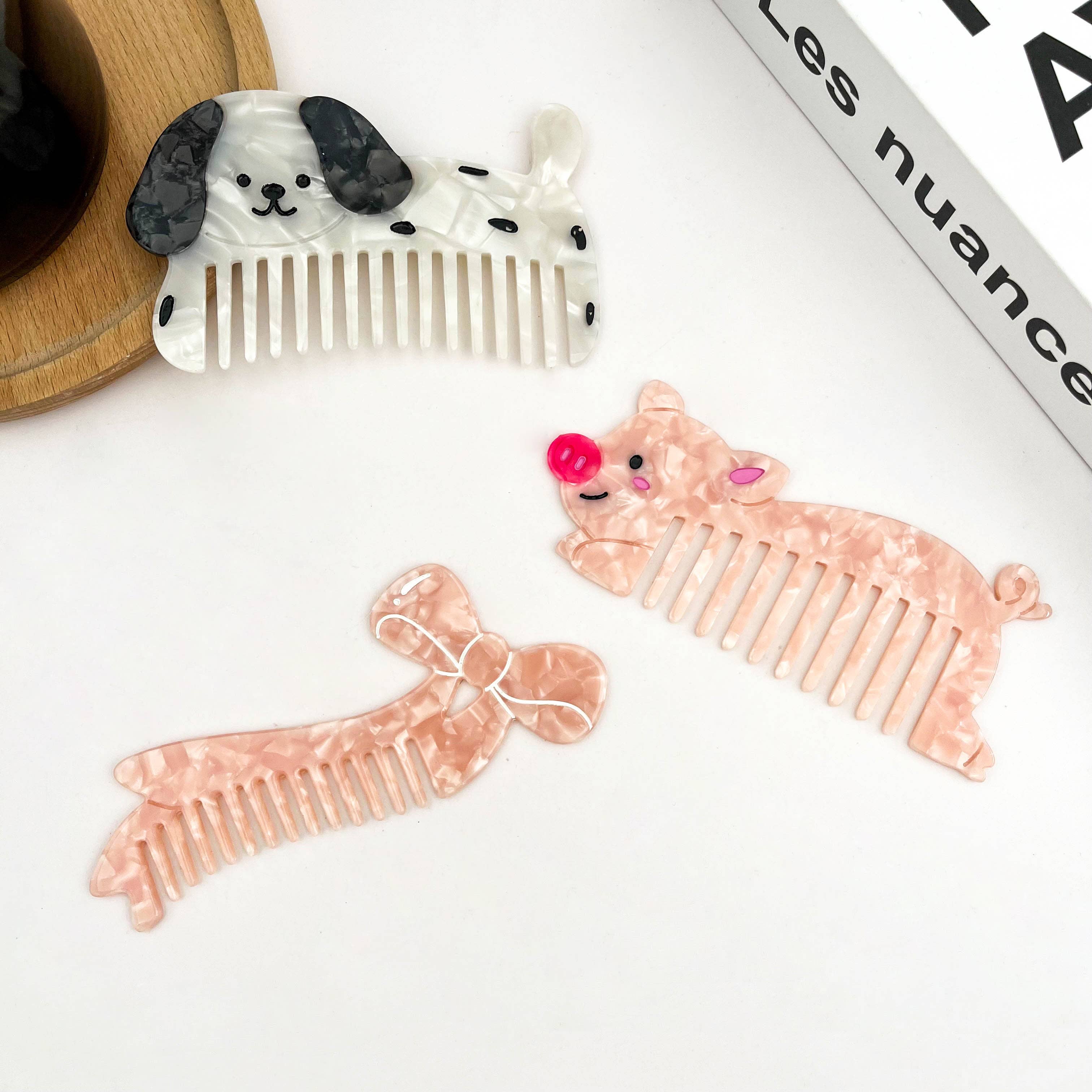 TheDivaSoap - Wholesale Hair Brush/Comb - Fruit & Animal Hair Comb, Creative Thin Comb4