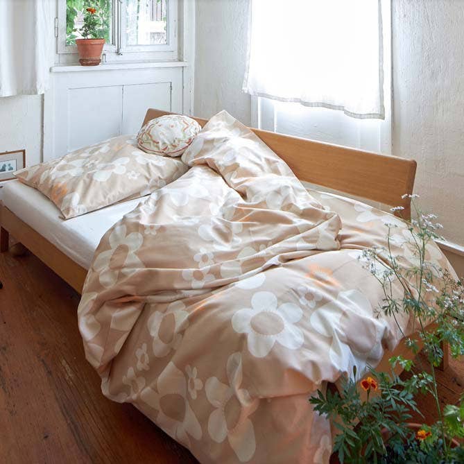 Bettwäsche blume beige für den Großhandel von Ingegerd