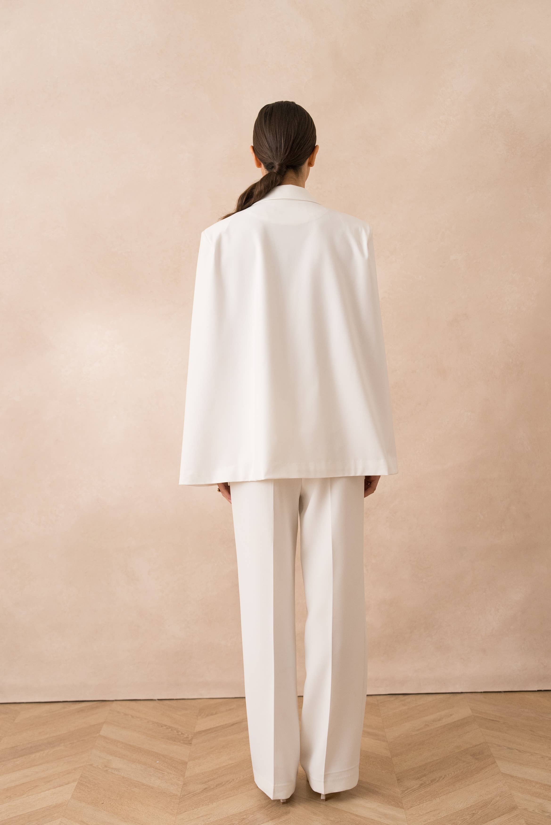 Attentif Paris - Wholesale Jacket - Women's - [Vision] Oversized cape jacket with structured cut28