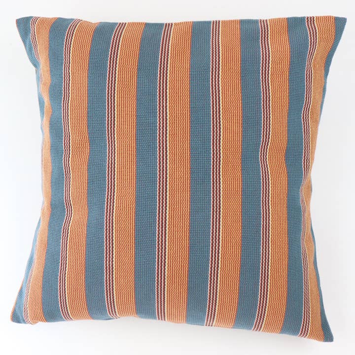 Cuscino Kombinnay, tessuto a mano sostenibile, blu arancione per la vendita all'ingrosso da parte di Boon & Up