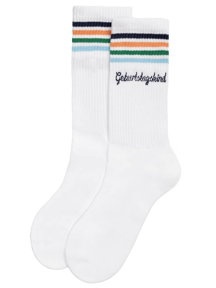 Chaussettes de tennis durables « birthday girl » en bleu marine pour la vente par LOONES