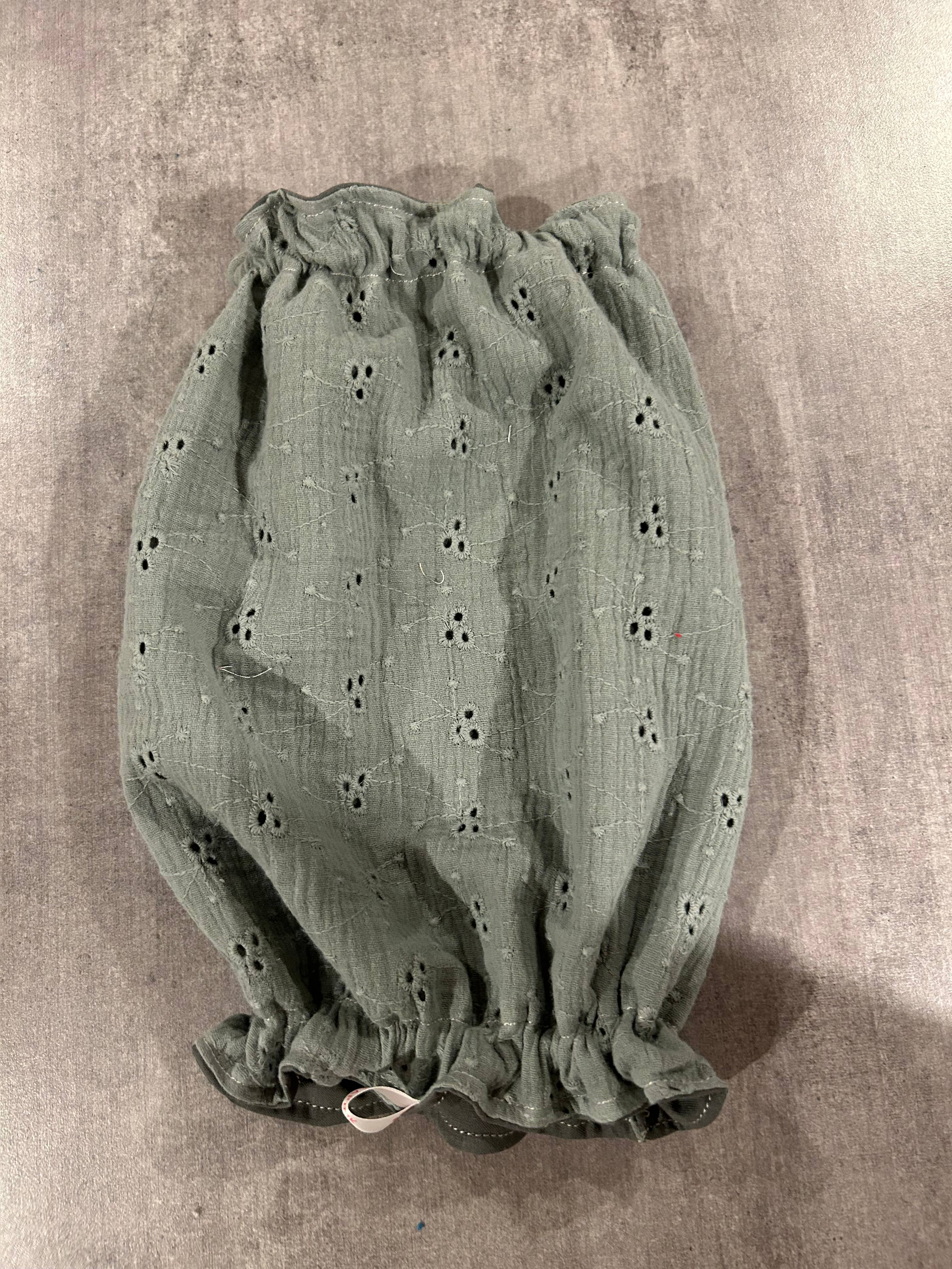 CréaPimk – Großhandel Kapuzenschal für Haustiere – Hund – Snood für Hunde mit langen Ohren1