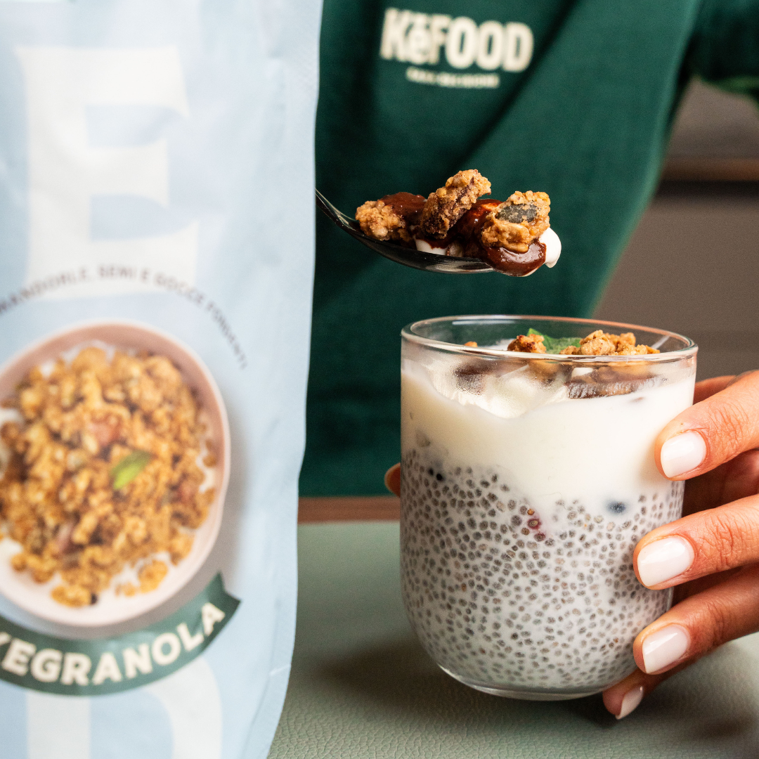 KeFood - Wholesale Granola - KETO GRANOLA WITHOUT SUGAR WITH CHOCOLATE CHIPS 225G2