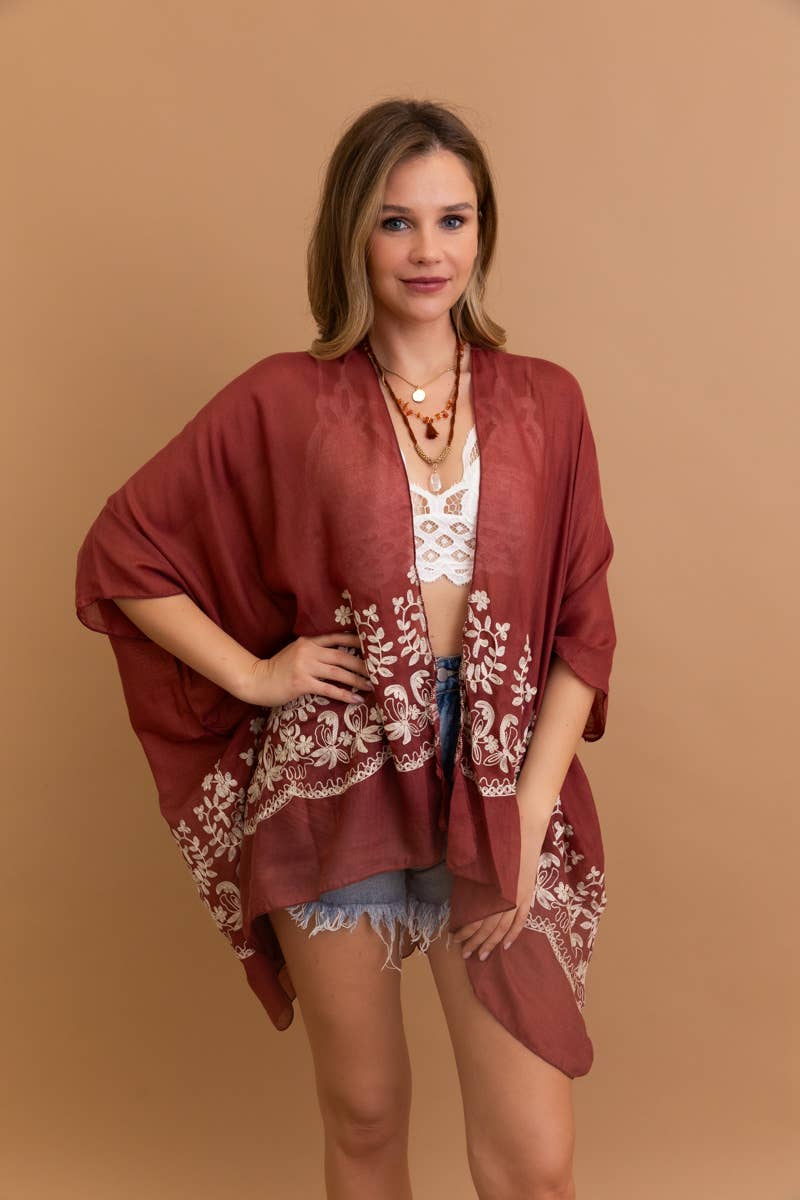 Leto Accessories - Vente Kimono – femme - Kimono brodé floral style bohème chic avec détails en points et pompons 🌼11