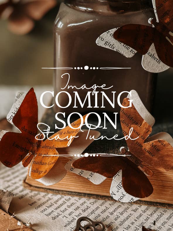 Midnight Hour - Signature Fragrance for wholesale by Keskiyön Hovi FKA Midnight Muse Candles