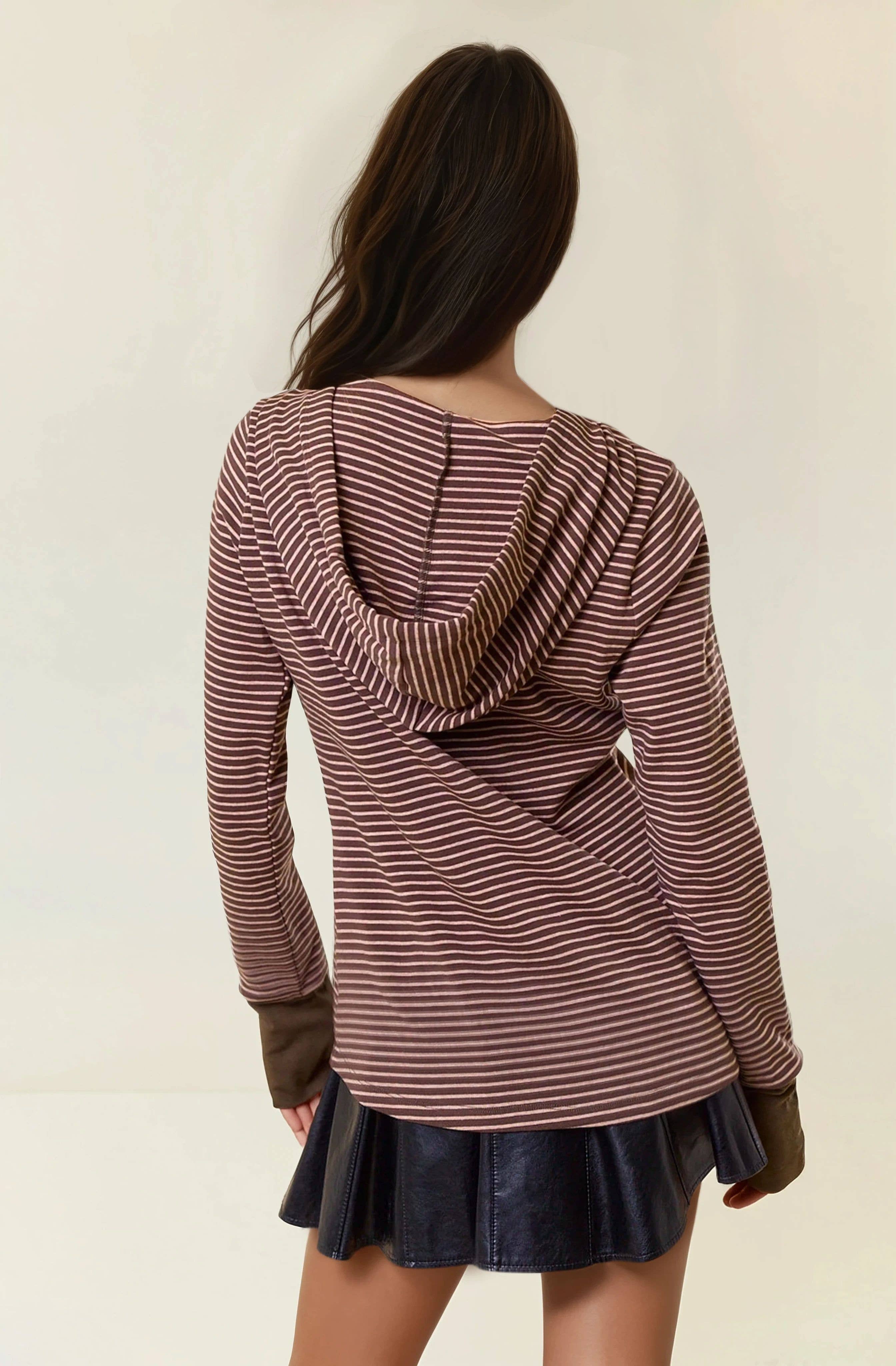 Doe and Rae – Engroshandel Hoodie – Kvinder – HENLEY RIBBET HÆTTE TOP - 43325T8