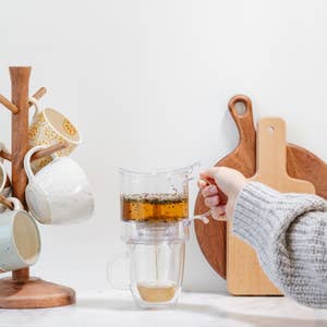 Pinky Up Tea Pot and infuser - Back To Eden CO
