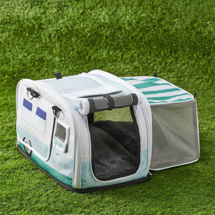 Kittyrama - Wholesale Pet Carrier - Cat - THE BABY BLUE ROAMER - KITTYRAMA CAT CARRIER & HIDEAWAY1