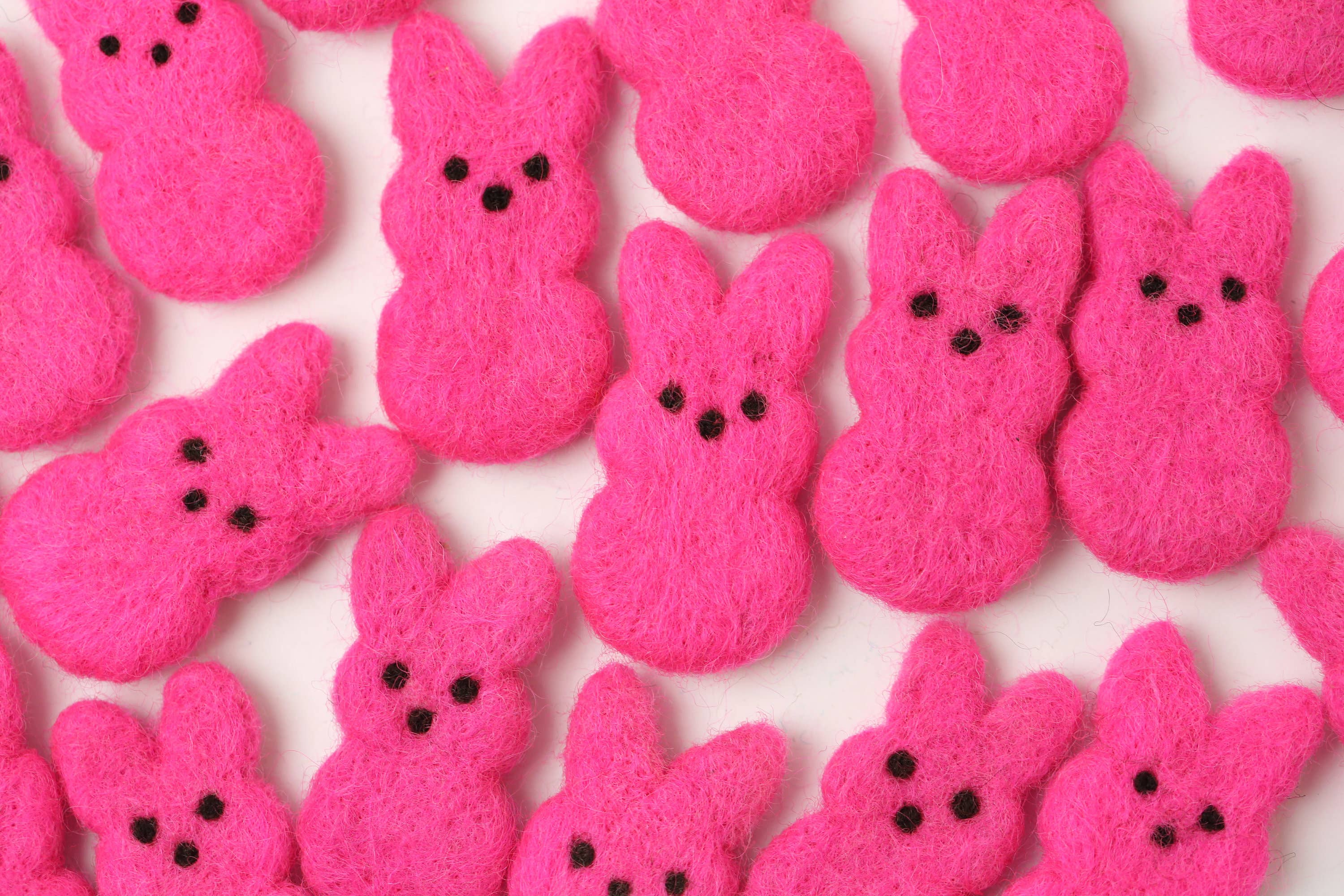 The Felt Pod - Wholesale Decorative Tabletop Object - Felt Bunny Peeps0
