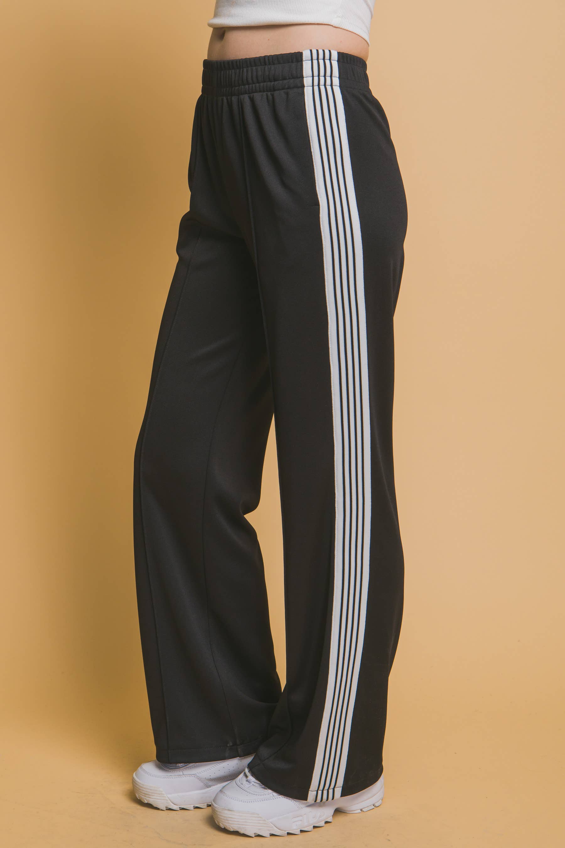 42POPS - Wholesale Athletic Sweatpants/Joggers - Women's - `.F/W Sweatpants bestseller5