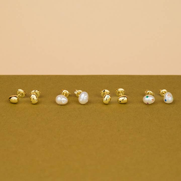Cold Gold - Wholesale Stud/Post Earrings - The Aura Studs: Baroque Pearl and Crystal Gemstone Earrings8
