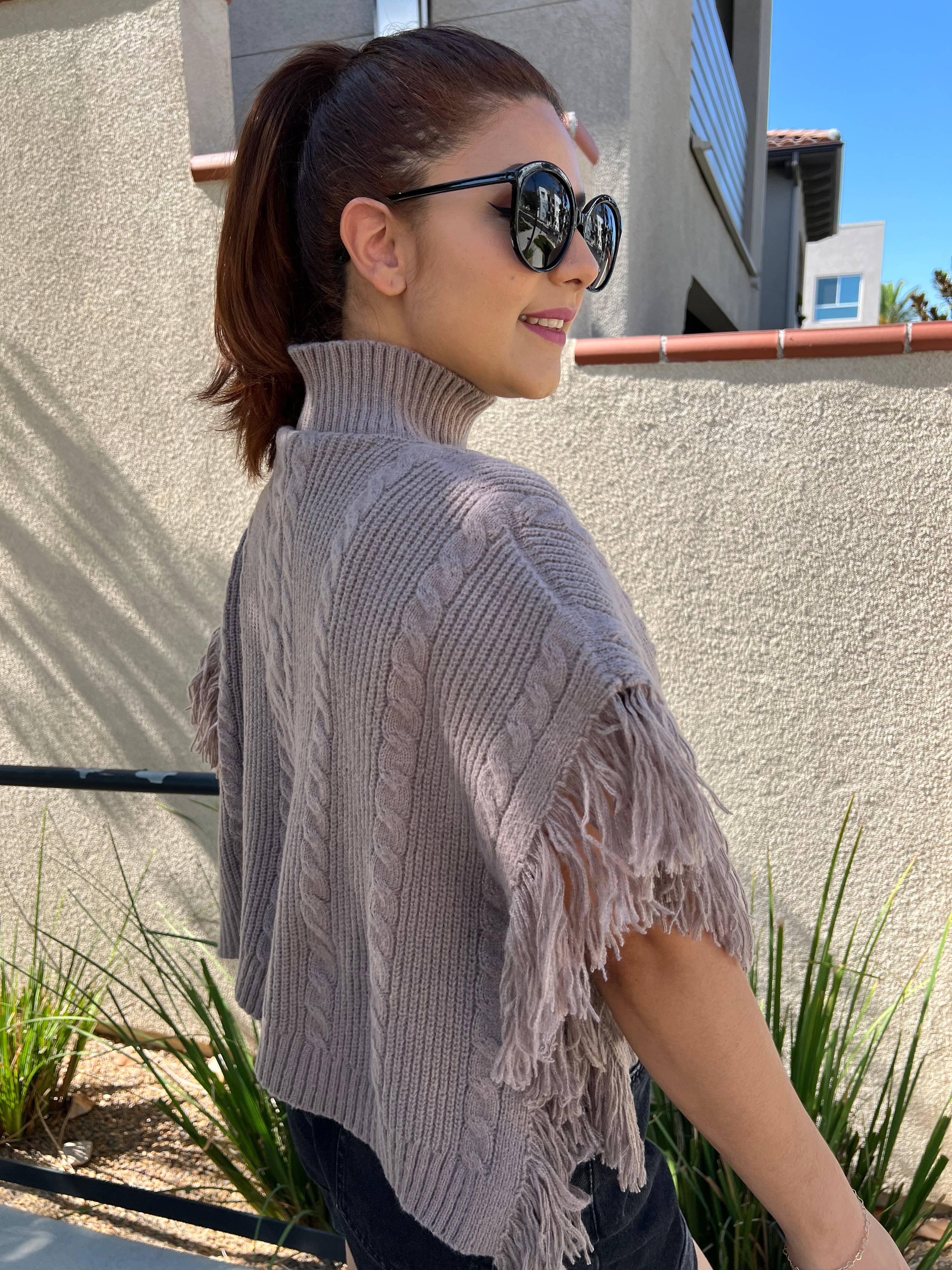 Justin & Taylor - Wholesale Poncho - Dames - Cider || Crop Top Poncho met Kwastjesrand13