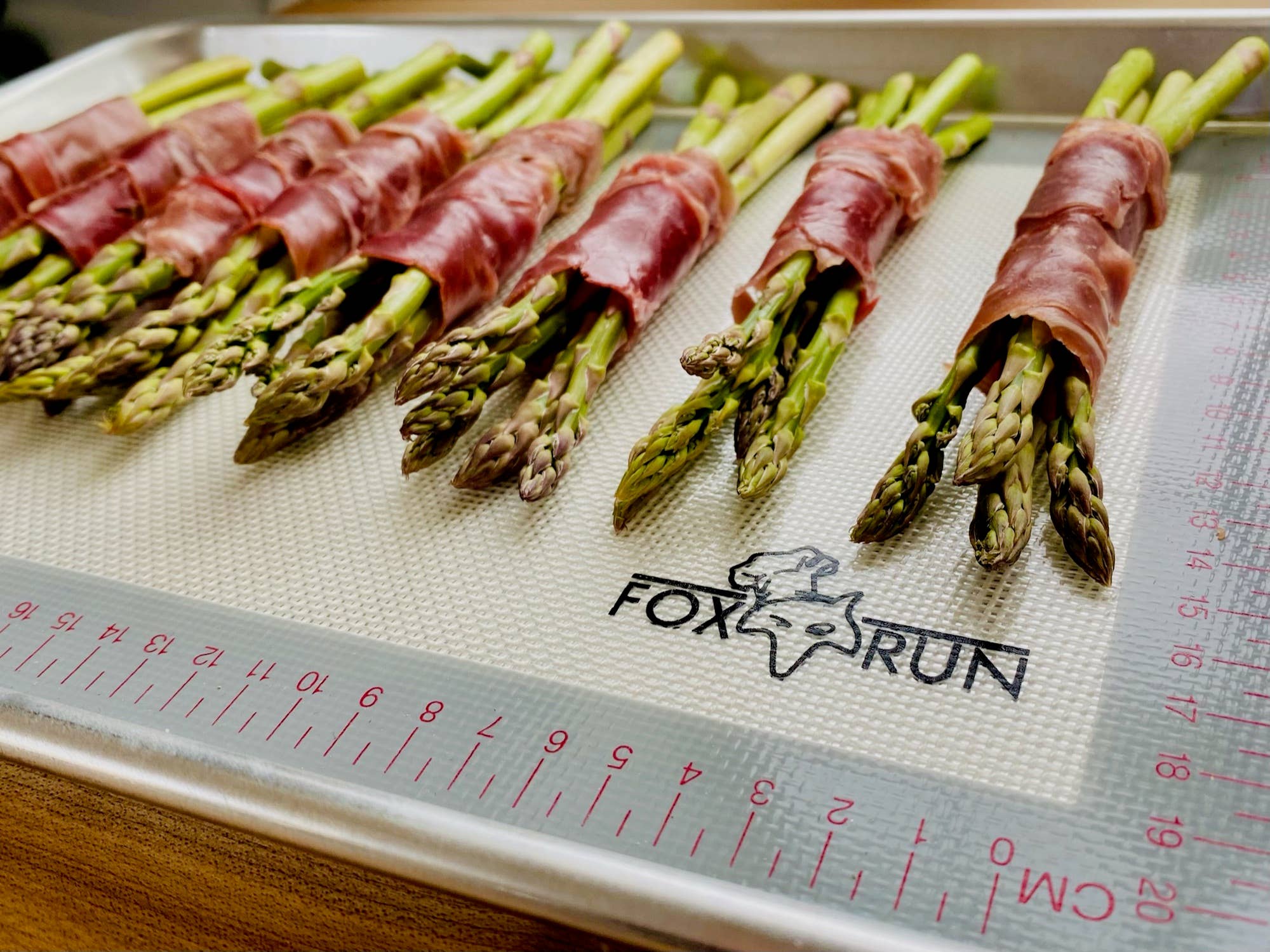 Fox Run Brands - Venta al por mayor Bandeja/lámina de horno - Tapete de silicona para hornear Fox Run, 16.5 x 11.75 pulgadas7