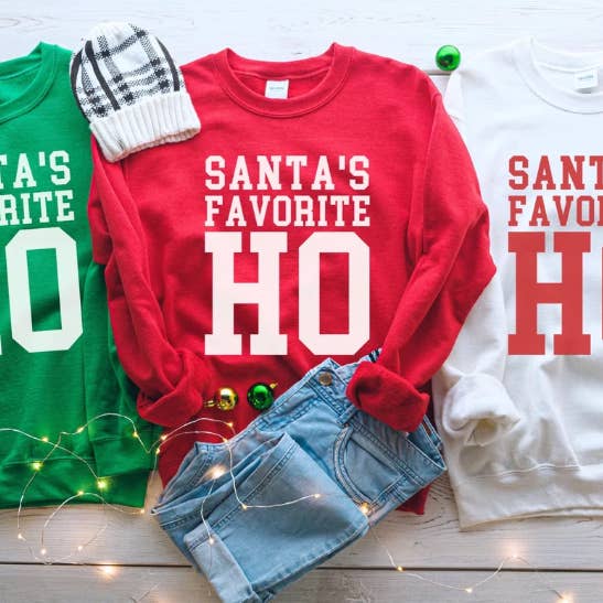 Julemandens yndlings ho-sweatshirts og T-shirts for engroshandel hos Trendy Chic Apparel LLC