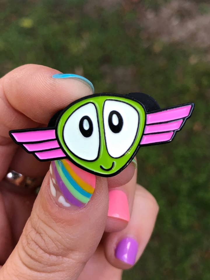 Emailpin met buitenaardse vleugels van Weird Airlines voor wholesale door On Planet Weird