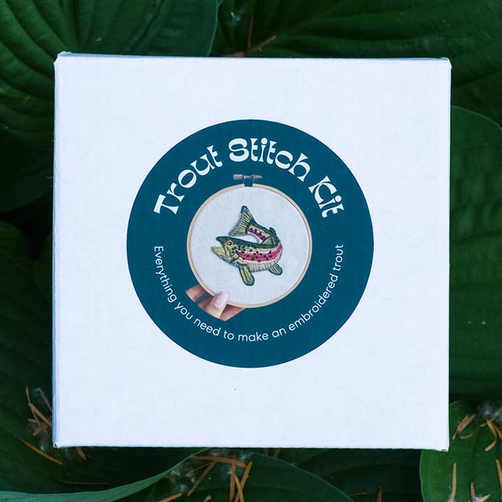 Truite arc-en-ciel | Kit de broderie complet pour la vente par Art by Nat Stuart
