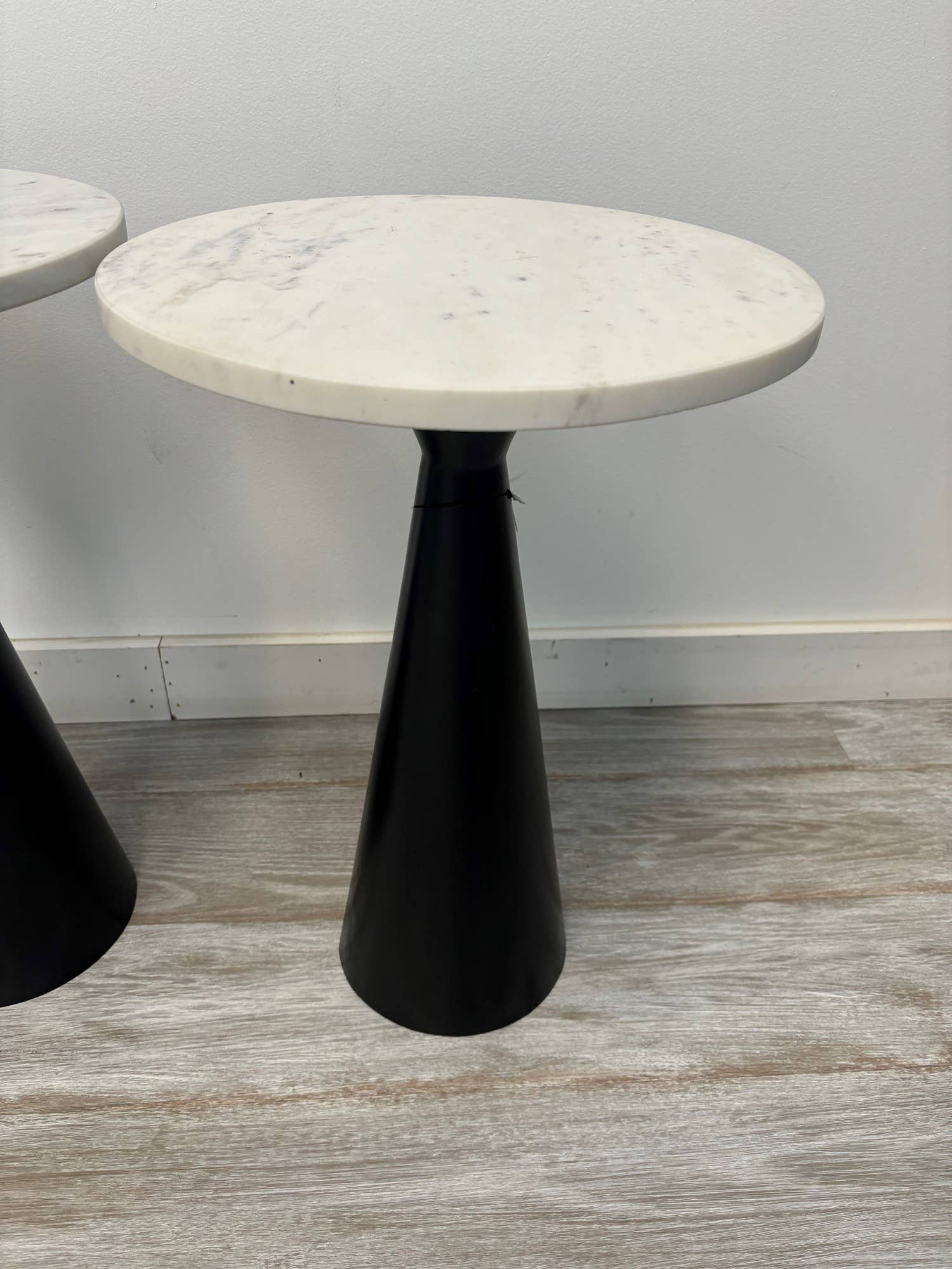 Multi Lg Round Marble Table 13.5"Dia for wholesale on Faire5