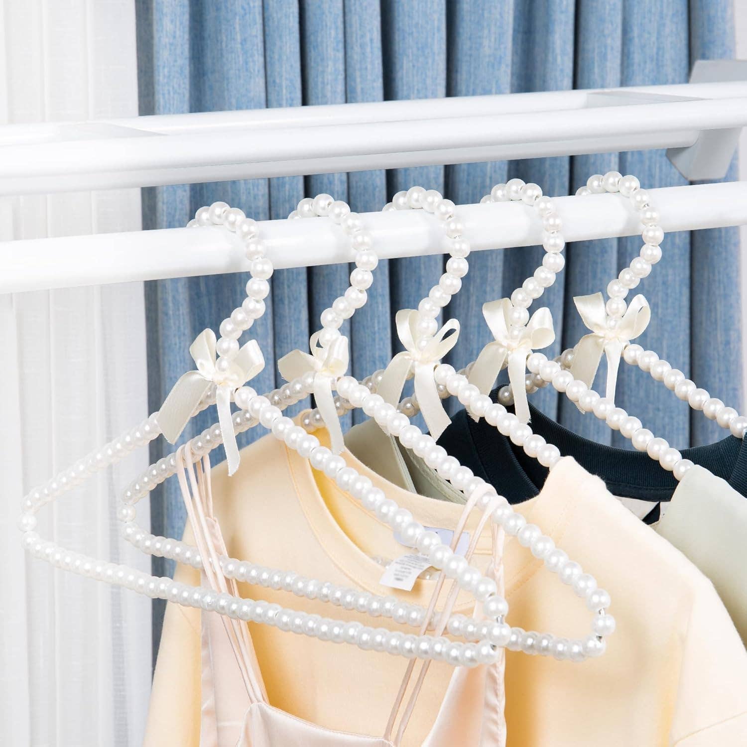 Concepts In Time - Wholesale Clothes Hangers - 5 Pack Pearl Hanger1