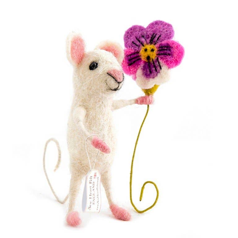 Sew Heart Felt - Wholesale Decorative Tabletop Object - Mouse Holding Pansy1