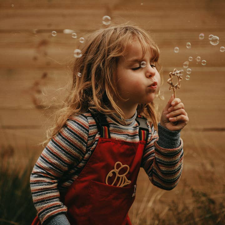 Kinfolk Pantry – Engroshandel Tryllestav med bobler - Børn – Mini boblestav til festfavorit - pakke med 18 stk.1