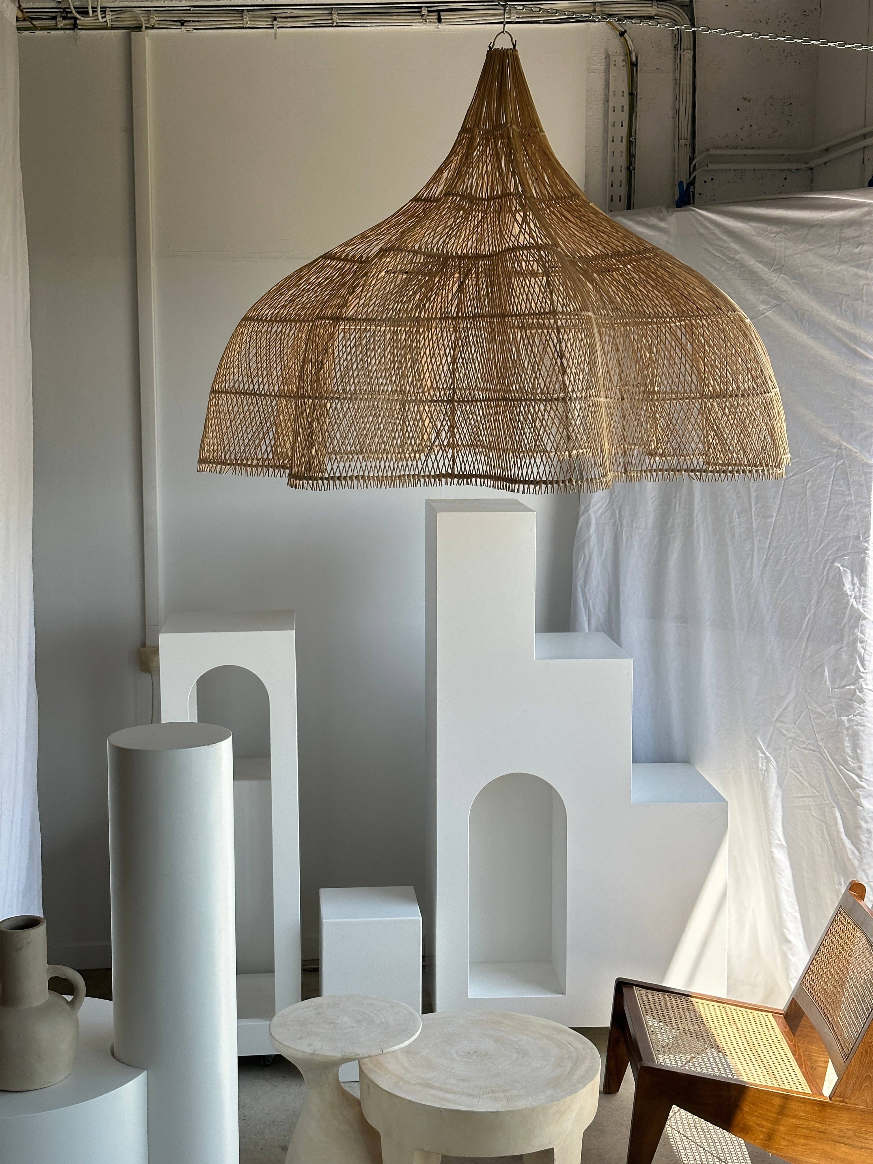 Office Objets - Wholesale Chandelier/Hanging Light - Immense rattan suspension in the shape of a flower, tulip, corolla H:1m; D:1m5044