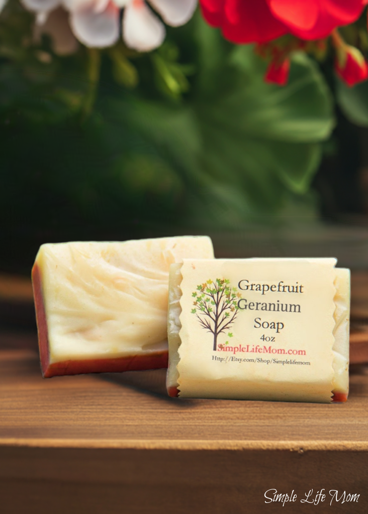 Simple Life Mom - Vente Pains de savon - SAVON PAMPLEMOUSSE GÉRANIUM - Géranium, Savon Naturel Fait Main avec des huiles essentielles, savon à froid biologique et à base de plantes6