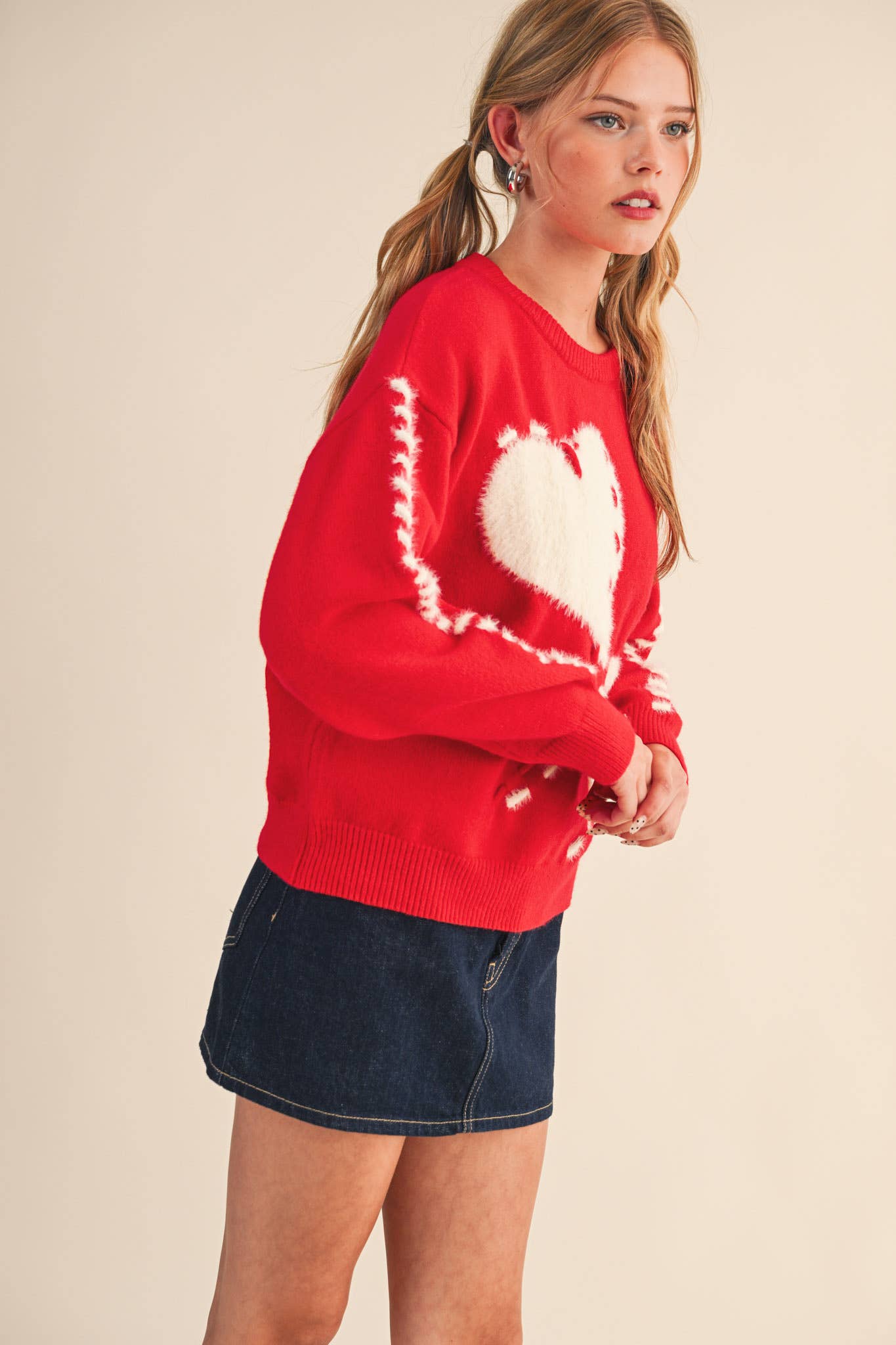 &MERCI - Wholesale Knit Sweater - Women's - FUZZY HEART KNIT SWEATER WITH WHIP STITCH MSW1099023