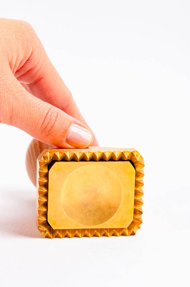 LA GONDOLA - Vendita all'ingrosso Utensile/attrezzo da cucina - Tagliapasta per Ravioli Quadrato 45x55mm Timbro Professionale7