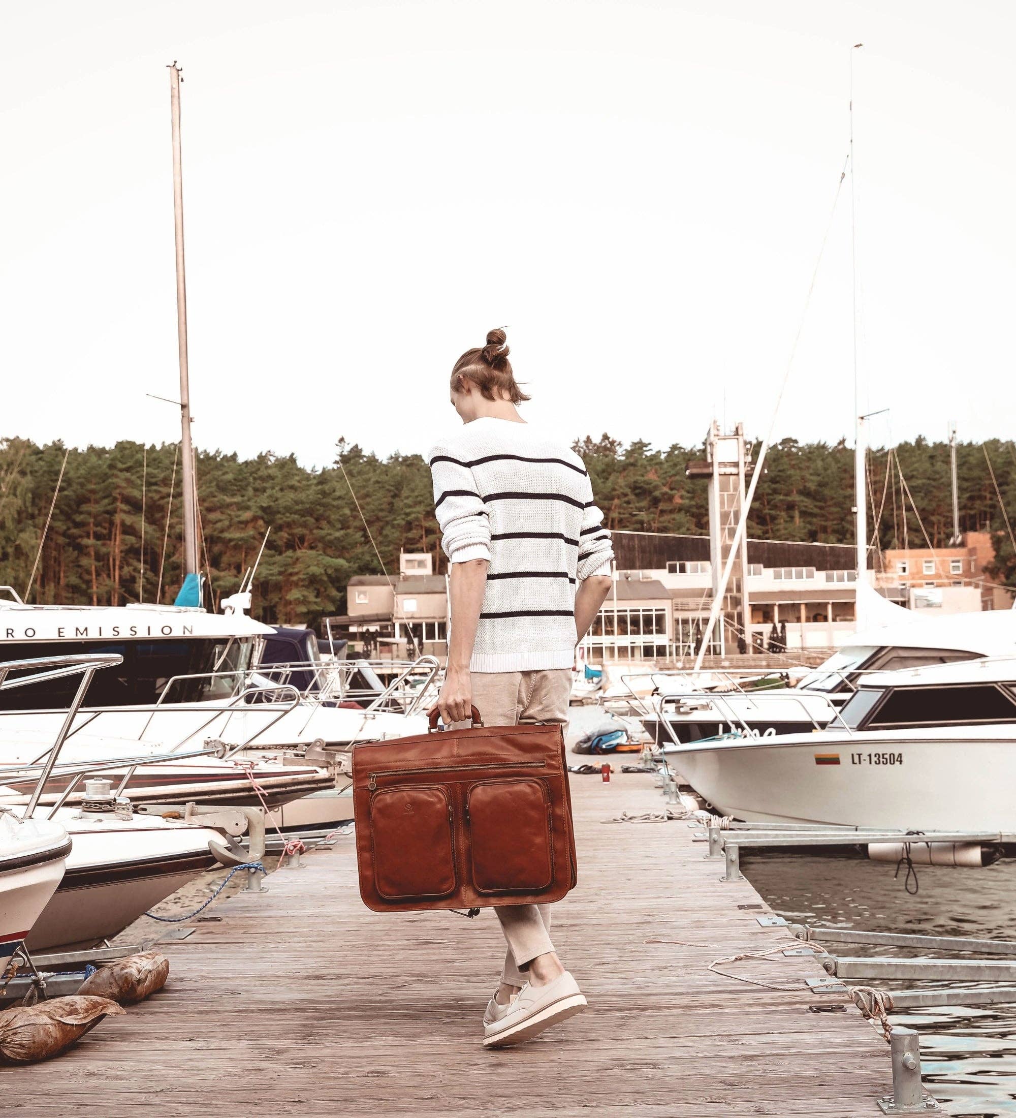 Time Resistance – wholesale Garment bag – unisex – Leather Garment Bag - The Big Sleep14