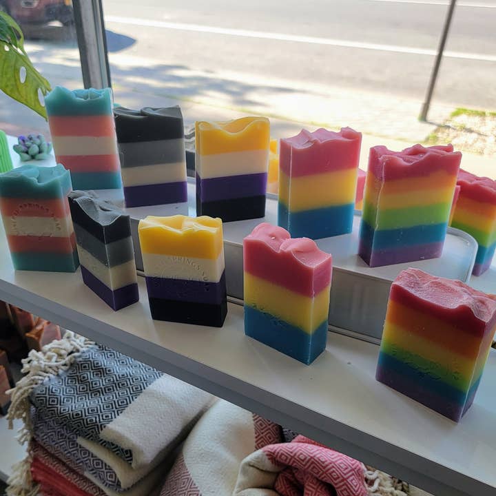Modern Soapmaking - Wholesale Bar Soap - Pan Pride Strawberry Peach Bar Soap (LGBT+ Everyday is Pride Collection)4