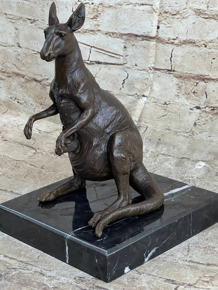 Hot Cast Bronze Kangaroo Australian Wildlife Sculpture Statue Figure on Marble Base for wholesale by Bronzhaus