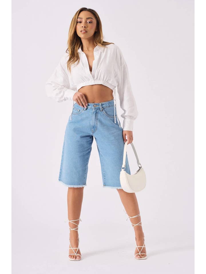 JMOJO UK Limited – Großhandel Shorts – Damen – Elara Longline Denim-Shorts – Hellblaue Waschung