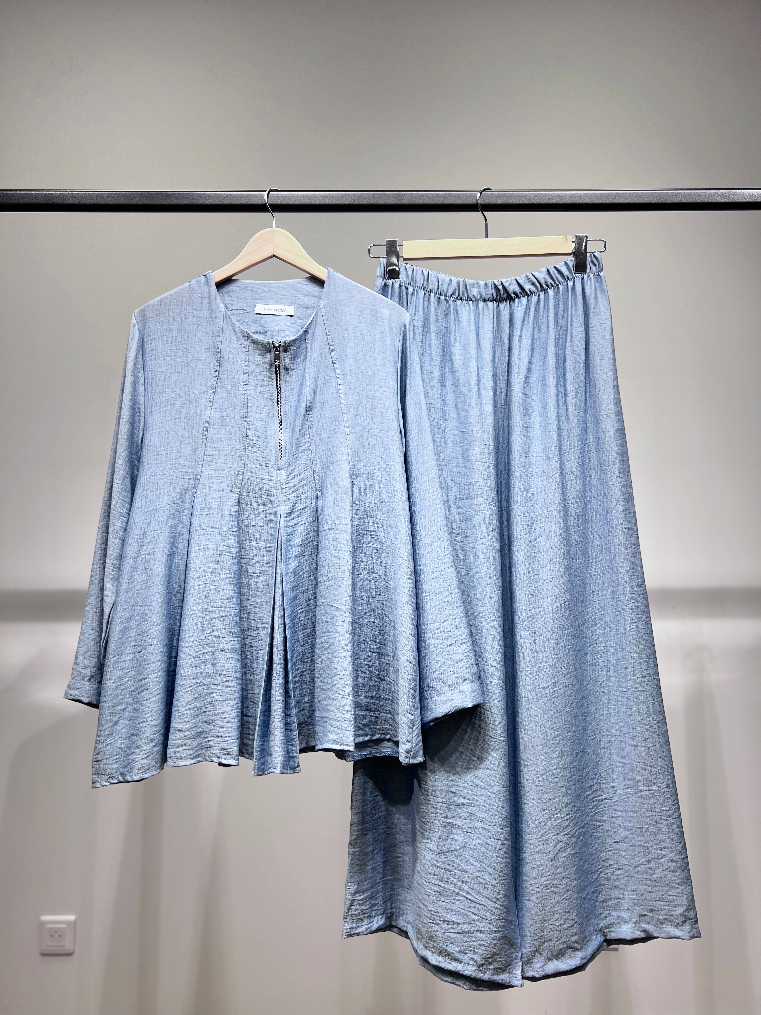 L'Emotion - Wholesale Tunic - Women's - Pleated Viscose Nylon Zip Collar Top & Pants Set2