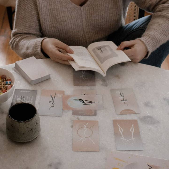 Homebound Tarot - Wholesale Tarot Cards - Homebound Tarot Deck Boxed Set with guidebook9