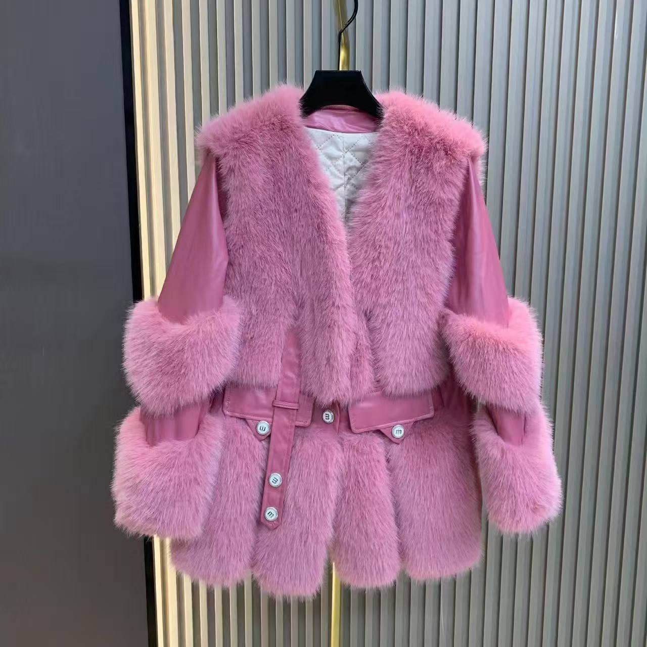 PEACH ACCESSORIES - Wholesale Fur/Faux Fur Coat - Women's - Faux Fur and Leather Winter Coat DH202