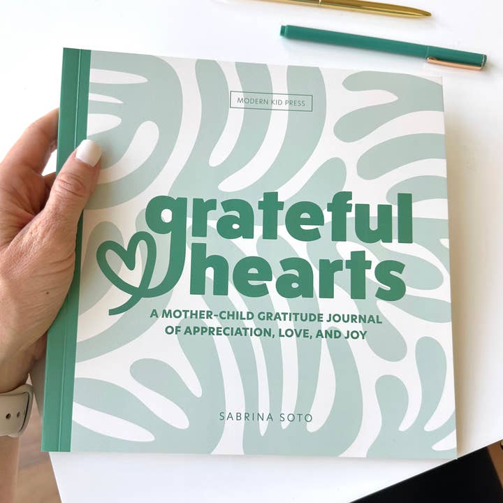 Paper Peony Press - Wholesale Journal/Diary - Grateful Hearts: A Mother-Child Gratitude Journal0