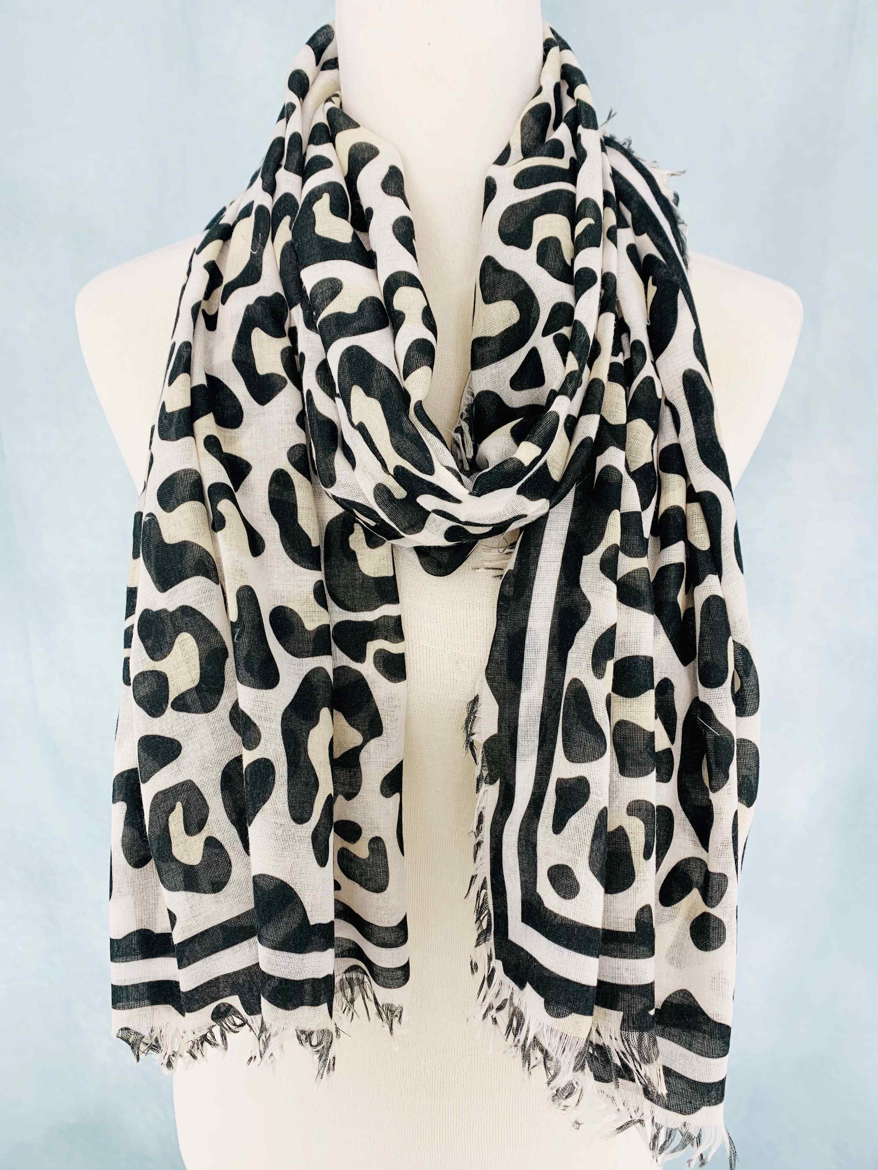 JC Sunny Fashion - Wholesale Scarf – Women's - Brown & Black Leopard Frayed-Edge Scarf/Shawl