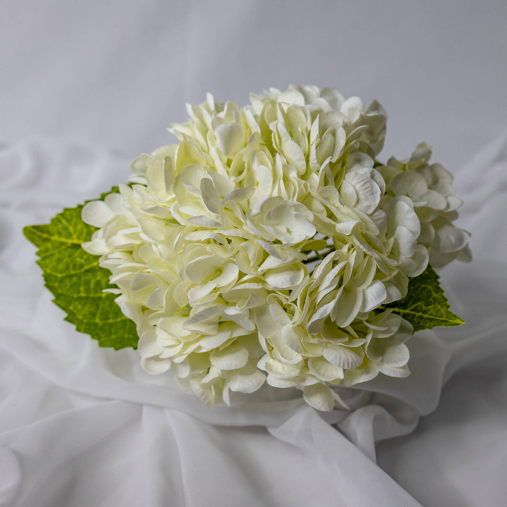 Realistic Artificial Flowers - Wholesale Artificial Flowers - Large White Hydragea Real Touch2