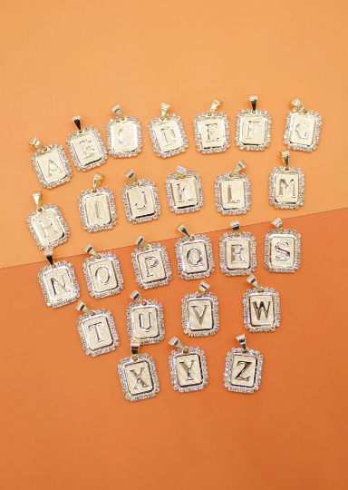 MIA Jewelry - Wholesale Individuele bedel/hanger - CZ steenkant vierkante letterhanger (A181)3