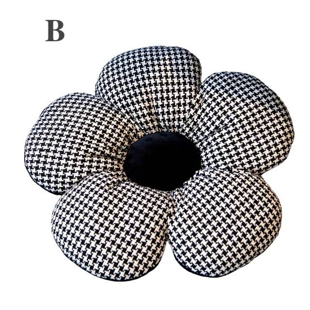 ToyalFriends - All Import Duties Covered! – wholesale Stolskudde – Fylld Houndstooth blomkudde (45cm)1